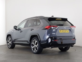 Used Toyota RAV4 2023 for sale - 79194945: Photo