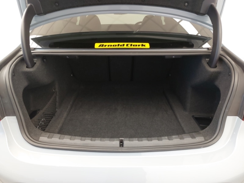 Used BMW 3 Series 2024 for sale - 76353903: Photo 8