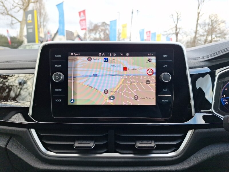 Used Volkswagen T-Roc 2025 for sale - 77606692: Photo 10