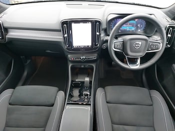 Used Volvo XC40 2024 for sale - 77756373: Photo