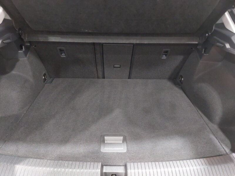 Used Volkswagen T-Roc 2023 for sale - 77877006: Photo 8