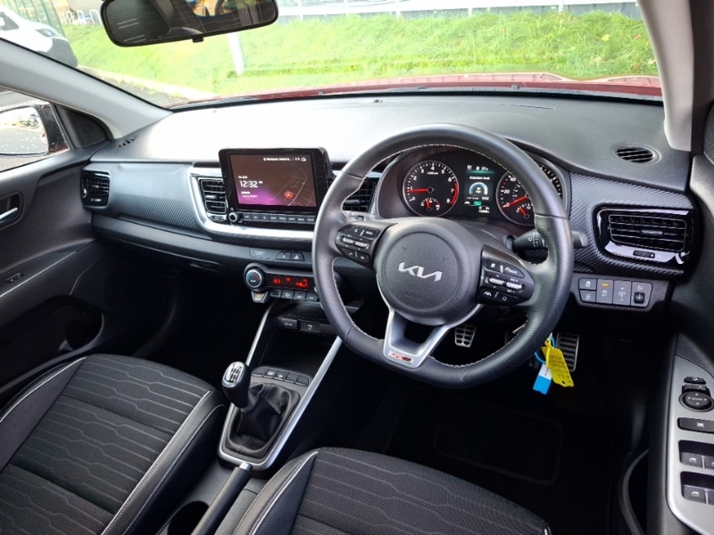 Used Kia Stonic 2022 for sale - 76770895: Photo 2