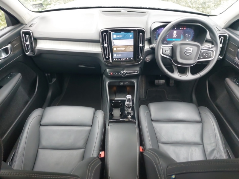 Used Volvo XC40 2024 for sale - 77285191: Photo 2