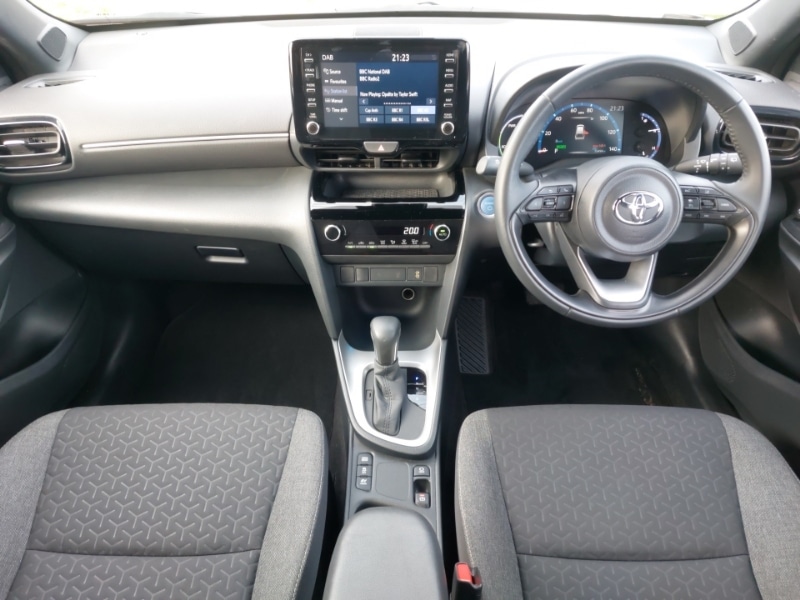Used Toyota Yaris Cross 2022 for sale - 77985389: Photo 2