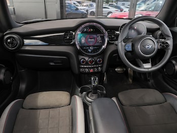 Used MINI Hatch 2023 for sale - 79157261: Photo