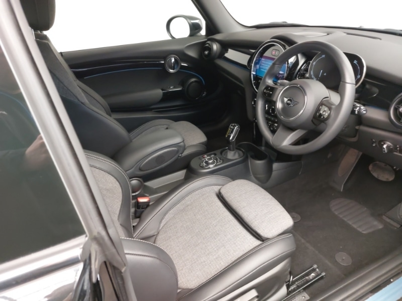 Used MINI Hatch 2023 for sale - 77877067: Photo 6