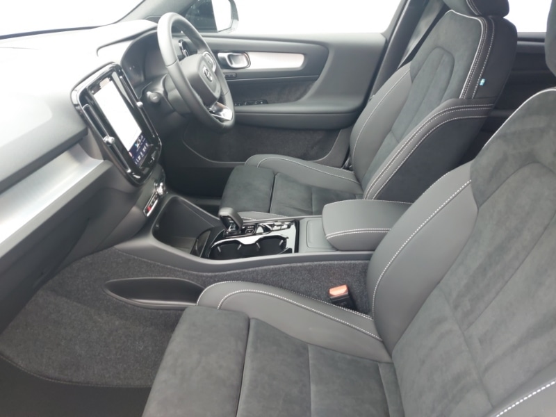 Used Volvo XC40 2025 for sale - 77630634: Photo 5