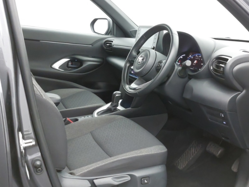 Used Toyota Yaris Cross 2023 for sale - 78198440: Photo 12