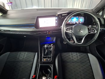 Used Volkswagen Golf 2023 for sale - 77434415: Photo