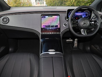 Used Mercedes-Benz EQA 2024 for sale - 76129671: Photo 2