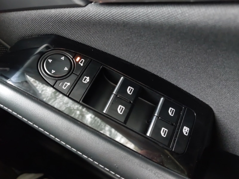 Used Mazda CX-30 2025 for sale - 76354153: Photo 12