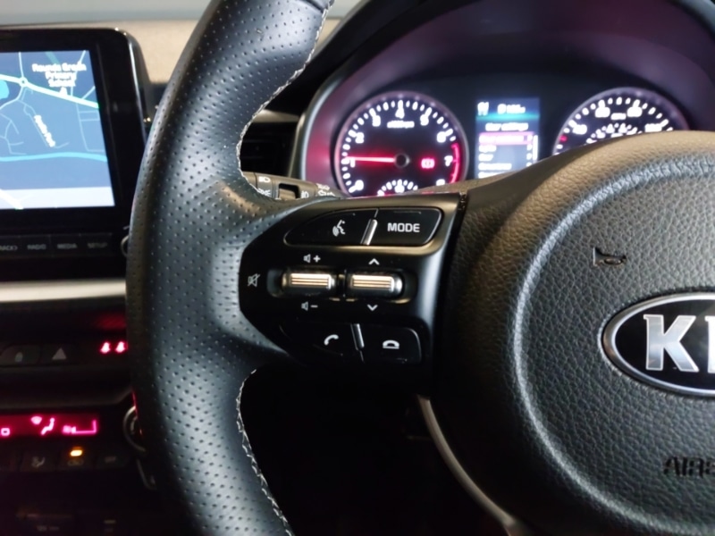 Used Kia Stonic 2021 for sale - 76614342: Photo 10