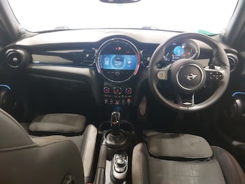 Used MINI Hatch 2024 for sale - 77817440: Photo