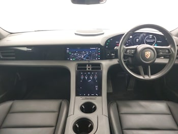 Used Porsche Taycan 2022 for sale - 78756670: Photo