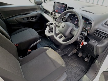 Used Citroen Berlingo 2024 for sale - 76221021: Photo