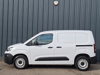 Used Citroen Berlingo 2024 for sale - 76221021: Photo