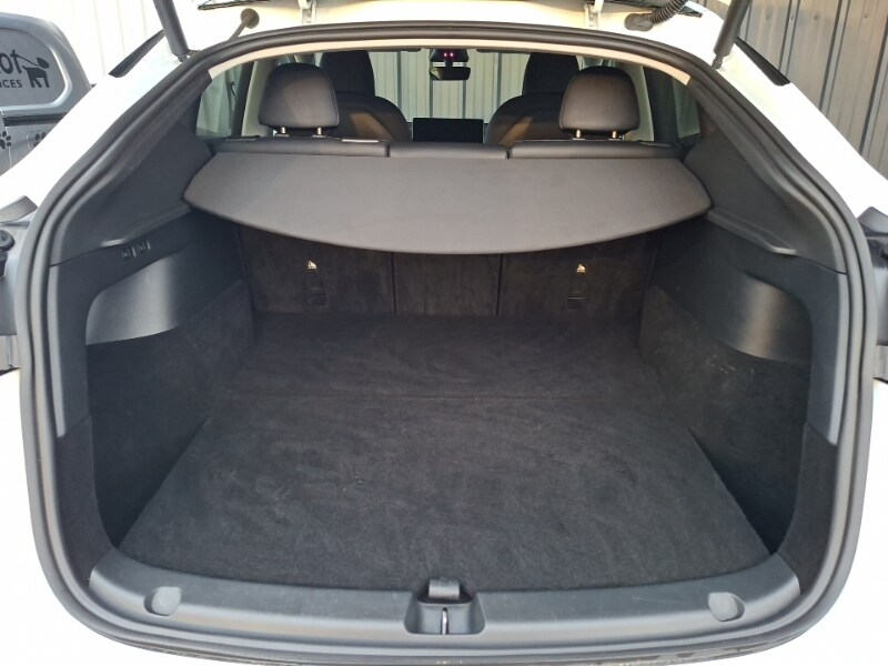 Used Tesla Model Y 2023 for sale - 77365689: Photo 8