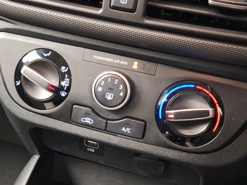 Used Hyundai i10 2023 for sale - 77438889: Photo 10