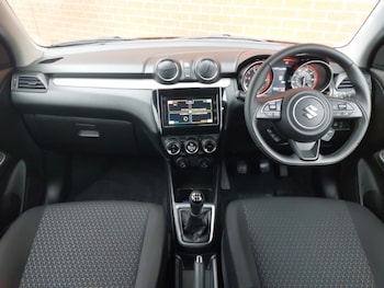 Used Suzuki Swift 2023 for sale - 77767744: Photo