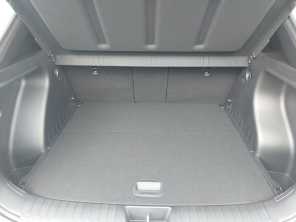 Used Hyundai KONA 2025 for sale - 76331391: Photo 8