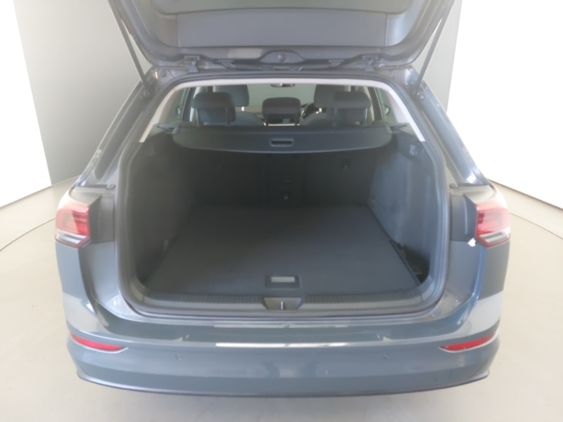 Used Volkswagen Golf 2020 for sale - 77975147: Photo 8