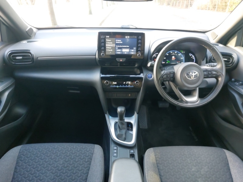 Used Toyota Yaris Cross 2022 for sale - 77987389: Photo 2