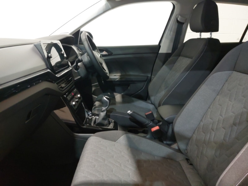 Used Volkswagen T-Cross 2024 for sale - 77066235: Photo 5