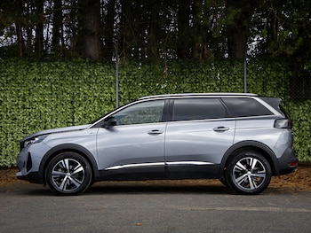 Used Peugeot 5008 2024 for sale - 76519167: Photo