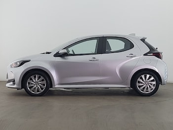 Used Toyota Yaris 2023 for sale - 79451886: Photo