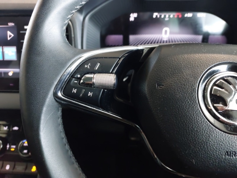 Used Skoda Karoq 2023 for sale - 77954656: Photo 10