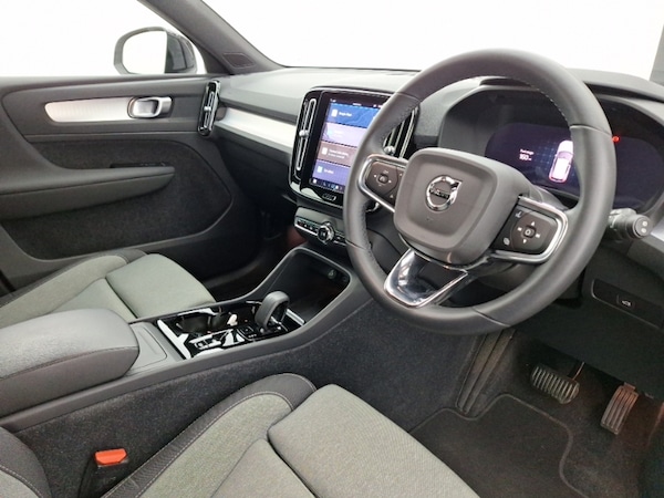 Used Volvo XC40 2023 for sale - 76233214: Photo 12