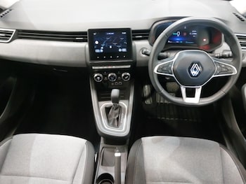 Used Renault Clio 2024 for sale - 78635246: Photo