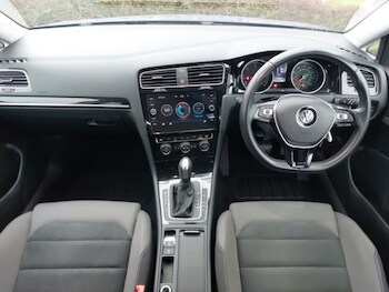 Used Volkswagen Golf 2020 for sale - 78392174: Photo