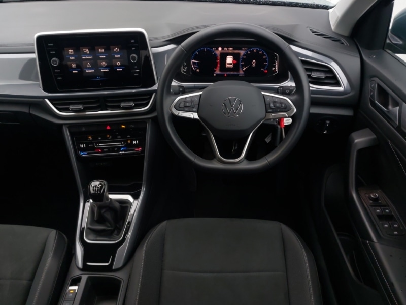 Used Volkswagen T-Roc 2024 for sale - 77312110: Photo 11