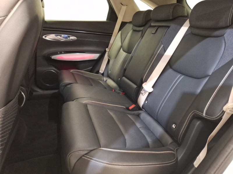 Used Genesis GV70 2023 for sale - 77046580: Photo 6