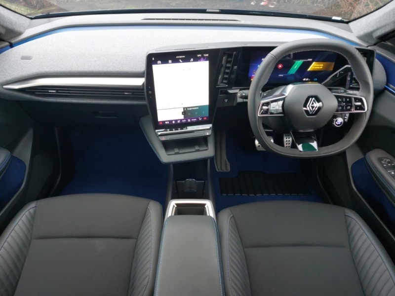 Used Renault Scenic E-Tech 2024 for sale - 77025108: Photo 2