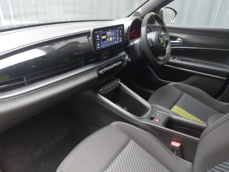 Used Abarth 600e 2024 for sale - 77253403: Photo 5