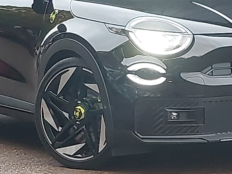 Used Abarth 600e 2024 for sale - 77253403: Photo 9