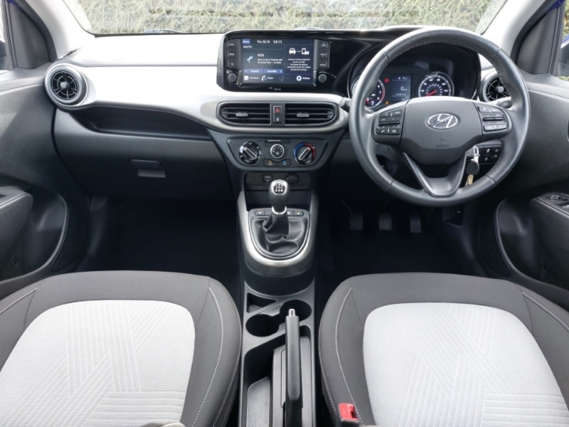 Used Hyundai i10 2021 for sale - 76749791: Photo 2