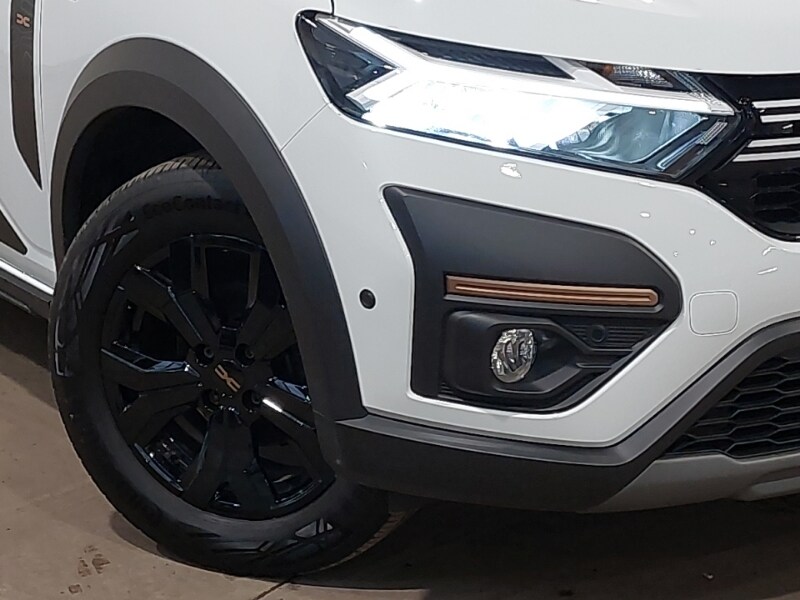 Used Dacia Sandero Stepway 2024 for sale - 77353327: Photo 9