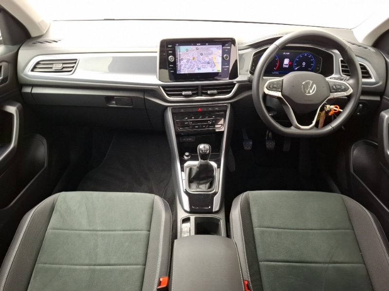 Used Volkswagen T-Roc 2024 for sale - 76764397: Photo 2