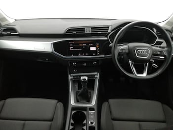 Used Audi Q3 2019 for sale - 75476803: Photo