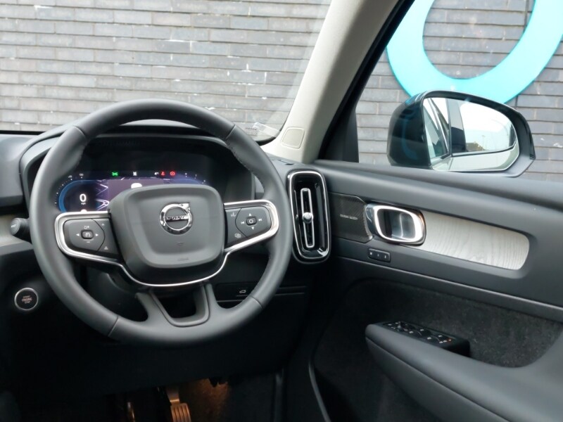 Used Volvo XC40 2024 for sale - 76426936: Photo 10