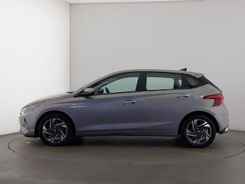 Used Hyundai i20 2023 for sale - 79613803: Photo