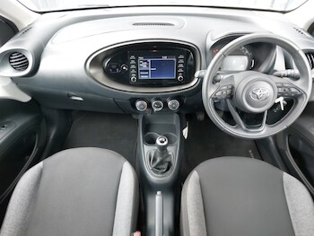 Used Toyota Aygo X 2023 for sale - 78490839: Photo