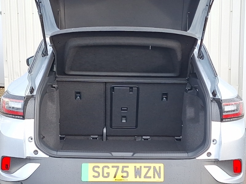 Used Volkswagen ID.4 2025 for sale - 77122997: Photo 8