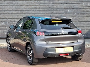 Used Peugeot 208 2023 for sale - 79569519: Photo