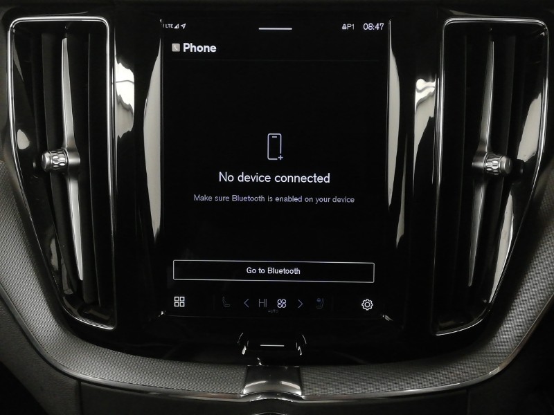 Used Volvo XC60 2023 for sale - 77253138: Photo 10