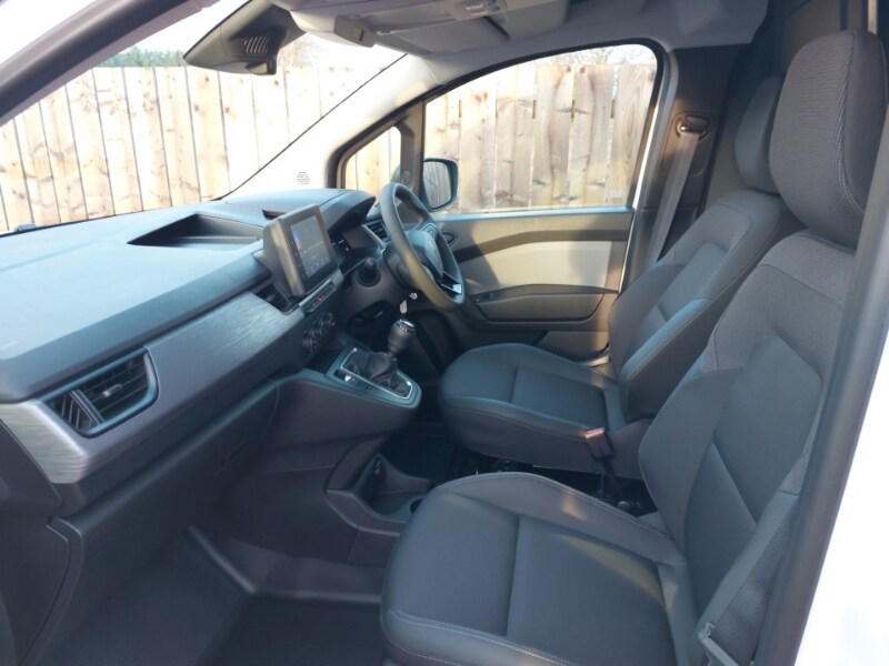 Used Renault Kangoo 2024 for sale - 77025037: Photo 5