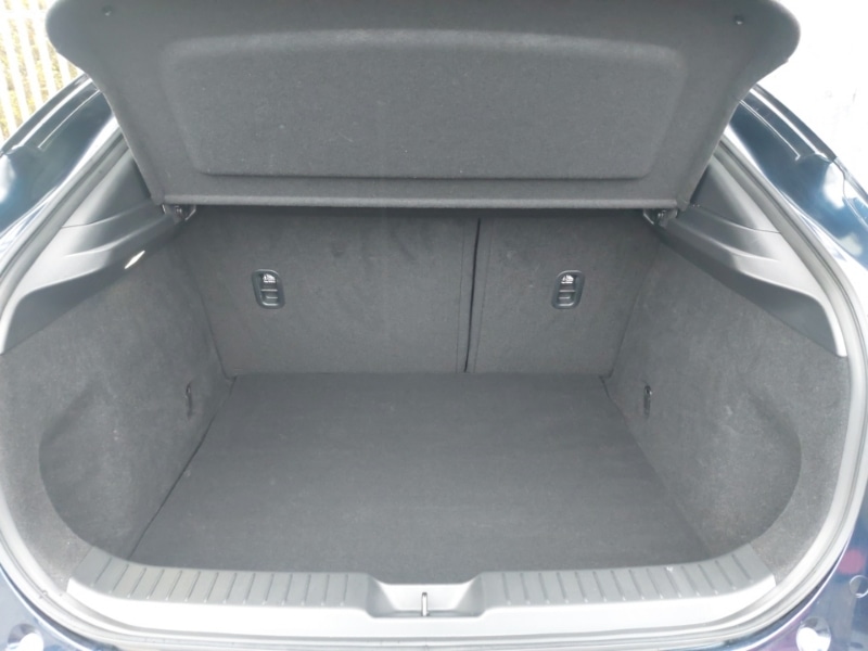 Used Mazda CX-30 2022 for sale - 76664189: Photo 8